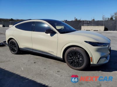 2025 FORD MUSTANG MACH-E 3FMTK3SU0SMA26098 - główne zdjęcie licytacji z USA - miniatura