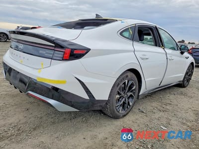 Trzecie zdjęcie samochodu z tyłu: 2024 HYUNDAI SONATA SEL VIN:KMHL64JA8RA402040 - miniatura