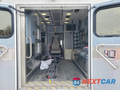 Zdjęcie 10 z 13 samochodu: 2024 FORD F350 SUPER DUTY AMBULANCE VIN:1FDRF3HN5RDA26893 - miniatura