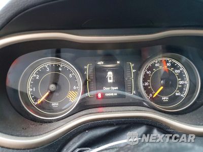 Zdjęcie 9 z 14 samochodu: 2015 JEEP CHEROKEE SPORT VIN:1C4PJLAB4FW721327 - miniatura