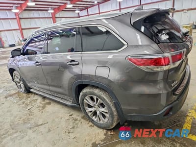 Drugie zdjęcie samochodu z przodu: 2015 TOYOTA HIGHLANDER XLE VIN:5TDJKRFH5FS124965 - miniatura