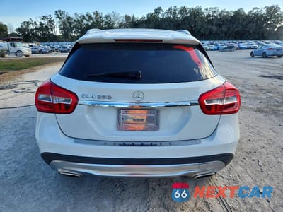 Zdjęcie 6 z 12 samochodu: 2015 MERCEDES-BENZ GLA 250 VIN:WDCTG4EB3FJ109088 - miniatura