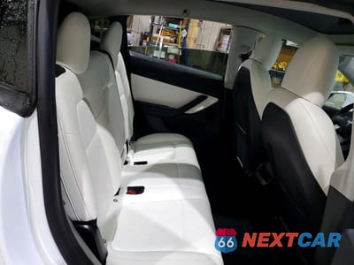 Zdjęcie 10 z 12 samochodu: 2021 TESLA MODEL Y VIN:5YJYGDEE6MF071043 - miniatura