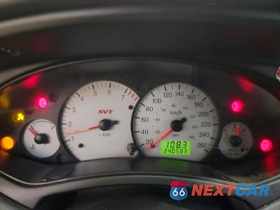 Zdjęcie 9 z 12 samochodu: 2002 FORD FOCUS SVT VIN:3FAHP39522R191119 - miniatura