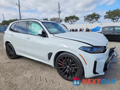 Czwarte zdjęcie samochodu z boku: 2025 BMW X5 XDRIVE40I VIN:5UX23EU0XS9W35988 - miniatura