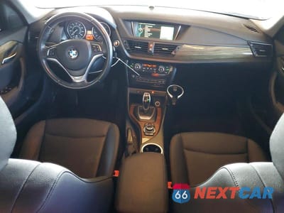 Zdjęcie 8 z 11 samochodu: 2013 BMW X1 SDRIVE28I VIN:WBAVM1C56DVW43191 - miniatura