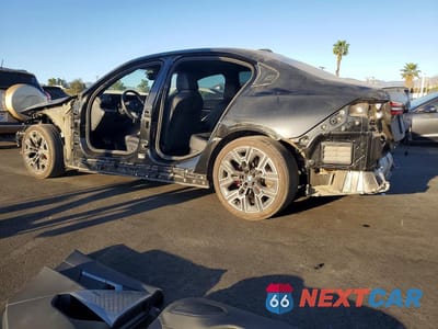 Drugie zdjęcie samochodu z przodu: 2025 BMW 530 I VIN:WBA43FJ07SCT58155 - miniatura