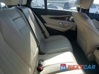 Zdjęcie 10 z 11 samochodu: 2017 MERCEDES-BENZ E 300 VIN:WDDZF4JB7HA027883 - miniatura
