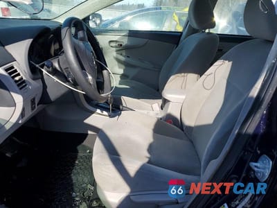 Zdjęcie 7 z 11 samochodu: 2013 TOYOTA COROLLA BASE VIN:2T1BU4EE0DC929898 - miniatura