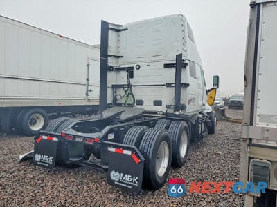 Czwarte zdjęcie samochodu z boku: 2026 VOLVO VNL SEMI TRUCK VIN:4V4BC9EH0TN712927 - miniatura
