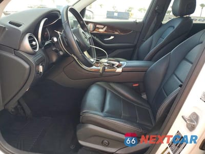 Zdjęcie 7 z 12 samochodu: 2016 MERCEDES-BENZ GLC 300 4MATIC VIN:WDC0G4KB2GF110020 - miniatura
