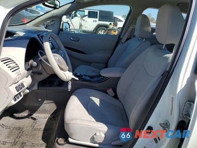 Zdjęcie 7 z 13 samochodu: 2011 NISSAN LEAF SV VIN:JN1AZ0CP6BT009065 - miniatura