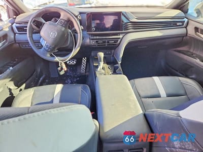 Zdjęcie 8 z 13 samochodu: 2025 TOYOTA CAMRY XSE VIN:4T1DAACK2SU013051 - miniatura