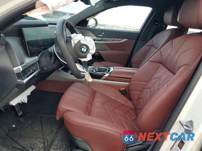 Zdjęcie 7 z 12 samochodu: 2025 BMW 760 XI VIN:WBA33EJ0XSCV31673 - miniatura