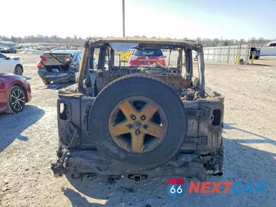 Zdjęcie 6 z 11 samochodu: 2016 JEEP WRANGLER UNLIMITED SPORT VIN:1C4BJWDG8GL249266 - miniatura