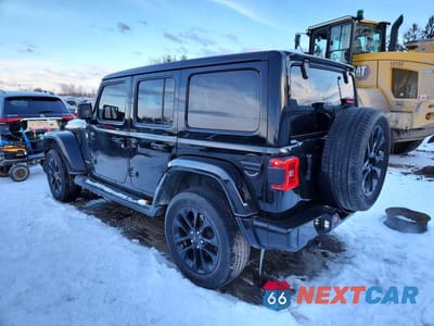Drugie zdjęcie samochodu z przodu: 2021 JEEP WRANGLER UNLIMITED SAHARA VIN:1C4HJXEG6MW831858 - miniatura
