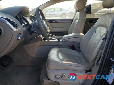 Zdjęcie 7 z 12 samochodu: 2013 AUDI Q7 PREMIUM PLUS VIN:WA1LGAFE1DD014175 - miniatura