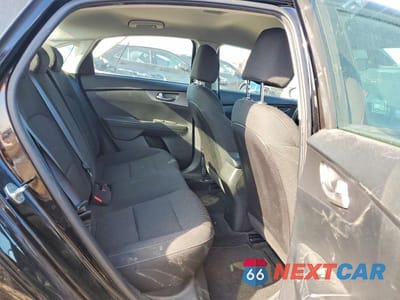 Zdjęcie 10 z 13 samochodu: 2020 KIA FORTE FE VIN:3KPF24AD5LE206424 - miniatura