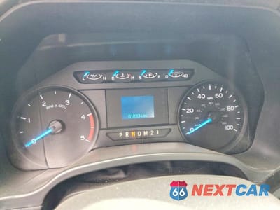 Zdjęcie 9 z 12 samochodu: 2017 FORD F350 SUPER DUTY FLATBED TRUCK VIN:1FDRF3GT8HEE58984 - miniatura
