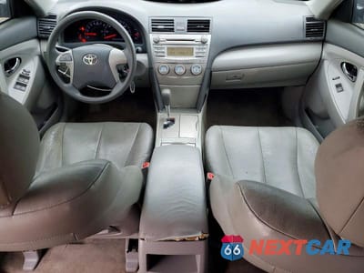 Zdjęcie 8 z 12 samochodu: 2011 TOYOTA CAMRY BASE VIN:4T1BF3EK6BU185410 - miniatura