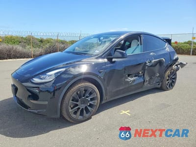 2021 TESLA MODEL Y 5YJYGDEEXMF108563 - główne zdjęcie licytacji z USA - miniatura