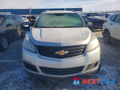 Piąte zdjęcie samochodu w środku: 2017 CHEVROLET TRAVERSE LS VIN:1GNKVFED1HJ200049 - miniatura