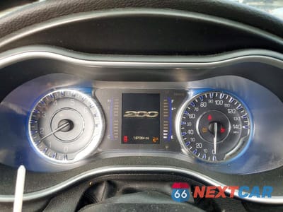 Zdjęcie 9 z 12 samochodu: 2015 CHRYSLER 200 LIMITED VIN:1C3CCCAB7FN690139 - miniatura