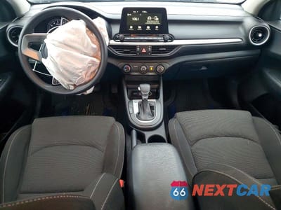 Zdjęcie 8 z 12 samochodu: 2021 KIA FORTE FE VIN:3KPF24AD4ME360494 - miniatura