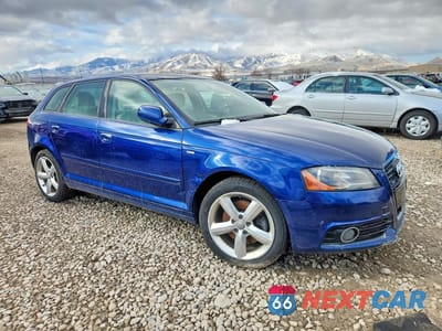 Czwarte zdjęcie samochodu z boku: 2012 AUDI A3 PREMIUM PLUS VIN:WAUMFAFM8CA147467 - miniatura