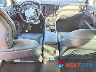 Zdjęcie 8 z 12 samochodu: 2022 VOLVO S60 B5 MOMENTUM VIN:7JRL12FZ7NG161621 - miniatura