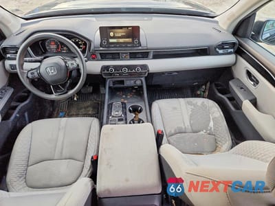 Zdjęcie 8 z 13 samochodu: 2023 HONDA PILOT LX VIN:5FNYG1H24PB024937 - miniatura