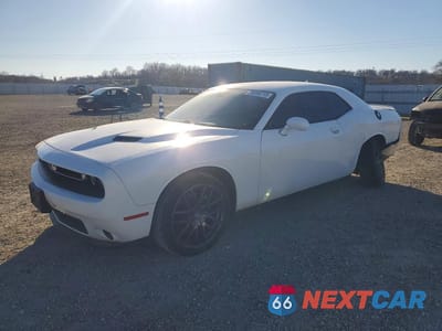 2016 DODGE CHALLENGER SXT 2C3CDZAG1GH309620 - główne zdjęcie licytacji z USA - miniatura