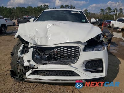Piąte zdjęcie samochodu w środku: 2023 JAGUAR F-PACE S VIN:SADCJ2EX0PA714702 - miniatura