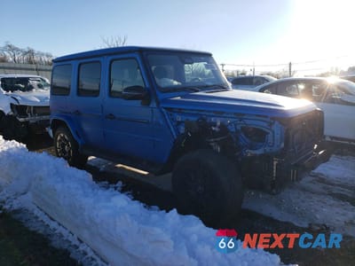 Czwarte zdjęcie samochodu z boku: 2025 MERCEDES-BENZ G 580E VIN:W1NWM0AB3SX025511 - miniatura