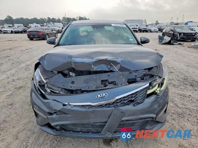 Piąte zdjęcie samochodu w środku: 2019 KIA OPTIMA LX VIN:5XXGT4L33KG378690 - miniatura