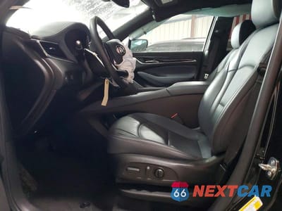 Zdjęcie 7 z 14 samochodu: 2022 BUICK ENCLAVE ESSENCE VIN:5GAEVAKWXNJ117327 - miniatura