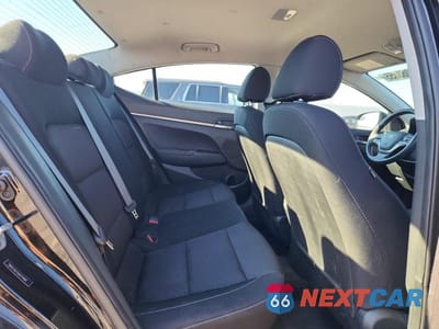 Zdjęcie 10 z 11 samochodu: 2018 HYUNDAI ELANTRA SE VIN:5NPD74LF4JH274164 - miniatura