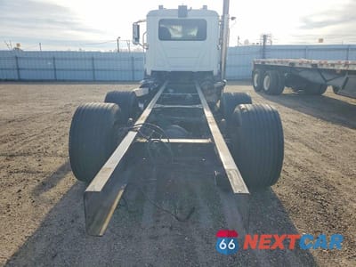 Zdjęcie 6 z 10 samochodu: 2018 MACK CXU613 TRUCK CAB AND CHASSIS VIN:1M2AW07C9JM089222 - miniatura