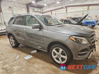 Czwarte zdjęcie samochodu z boku: 2018 MERCEDES-BENZ GLE 350 4MATIC VIN:4JGDA5HB9JB203407 - miniatura