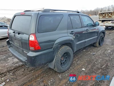 Trzecie zdjęcie samochodu z tyłu: 2006 TOYOTA 4RUNNER SR5 VIN:JTEZU14R760065944 - miniatura