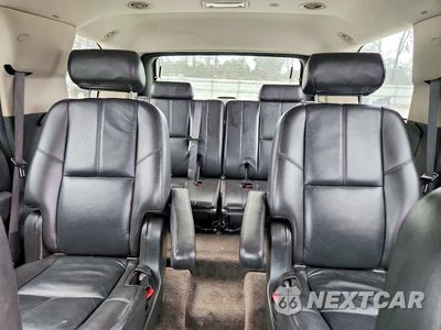 Zdjęcie 10 z 13 samochodu: 2009 GMC YUKON SLT VIN:1GKFC33039R106230 - miniatura