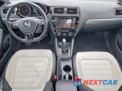 Zdjęcie 8 z 12 samochodu: 2017 VOLKSWAGEN JETTA SPORT VIN:3VWD17AJ0HM395589 - miniatura