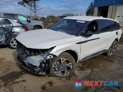 2025 LINCOLN NAUTILUS PREMIERE 5LMPJ8J44SJ934289 - główne zdjęcie licytacji z USA - miniatura