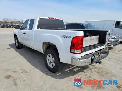Trzecie zdjęcie samochodu z tyłu: 2011 GMC SIERRA K1500 VIN:1GTR2TE31BZ424579 - miniatura