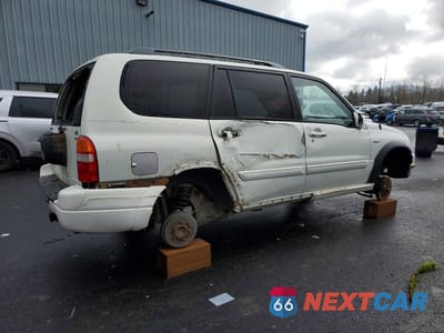 Trzecie zdjęcie samochodu z tyłu: 2002 SUZUKI XL7 PLUS VIN:JS3TX92V024120139 - miniatura