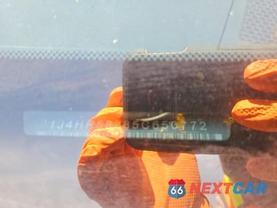 Zdjęcie 13 z 13 samochodu: 2005 JEEP GRAND CHEROKEE LIMITED VIN:1J4HR58285C650772 - miniatura