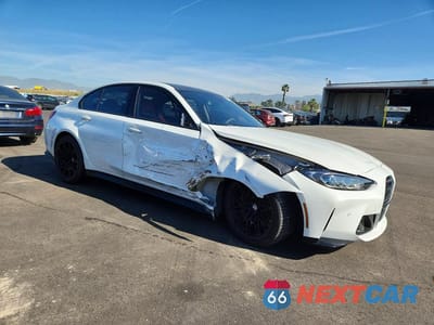 Czwarte zdjęcie samochodu z boku: 2022 BMW M3 COMPETITION VIN:WBS33AY05NFL65091 - miniatura