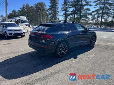 Trzecie zdjęcie samochodu z tyłu: 2019 AUDI Q8 PREMIUM PLUS S-LINE VIN:WA1EVAF19KD011890 - miniatura