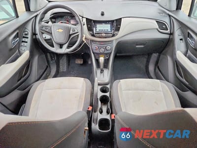 Zdjęcie 8 z 12 samochodu: 2017 CHEVROLET TRAX 1LT VIN:3GNCJPSB7HL135404 - miniatura