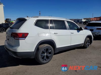 Trzecie zdjęcie samochodu z tyłu: 2019 VOLKSWAGEN ATLAS SE VIN:1V2WR2CA4KC521934 - miniatura